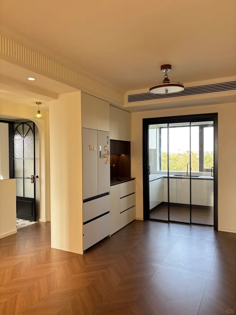 Aluminum glass doors for hospital waiting areas
