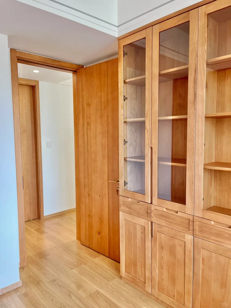 Engineered Solid Wood Doors with Multi-Layer Edge Wrapping: Ultimate Anti-Deformation Solution for Hotel Rooms
