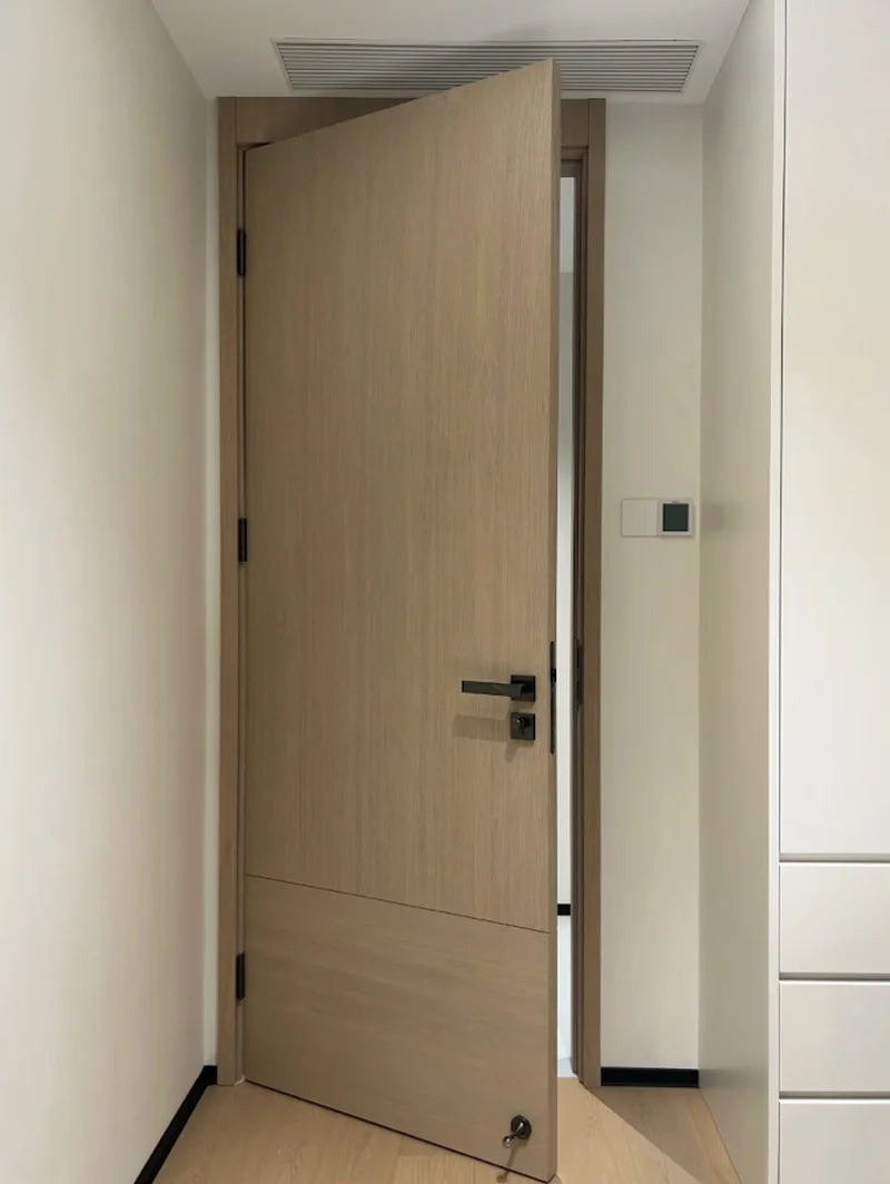 High-end mall solid wood doors fireproof+anti-theft double certification project supply